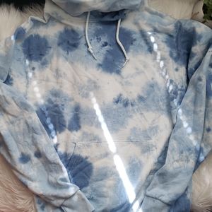 Union Artist Tie Dye Blue & White Pullover Hoodie